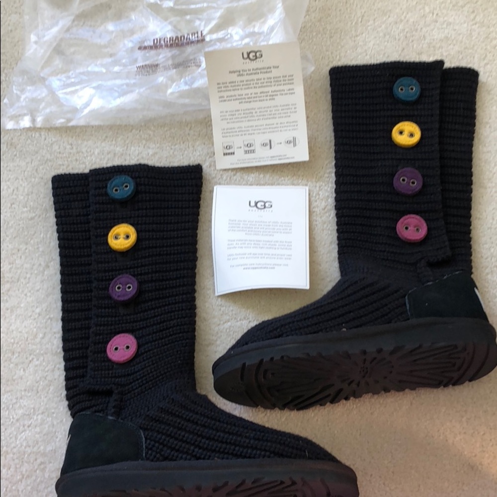 Black crochet Ugg